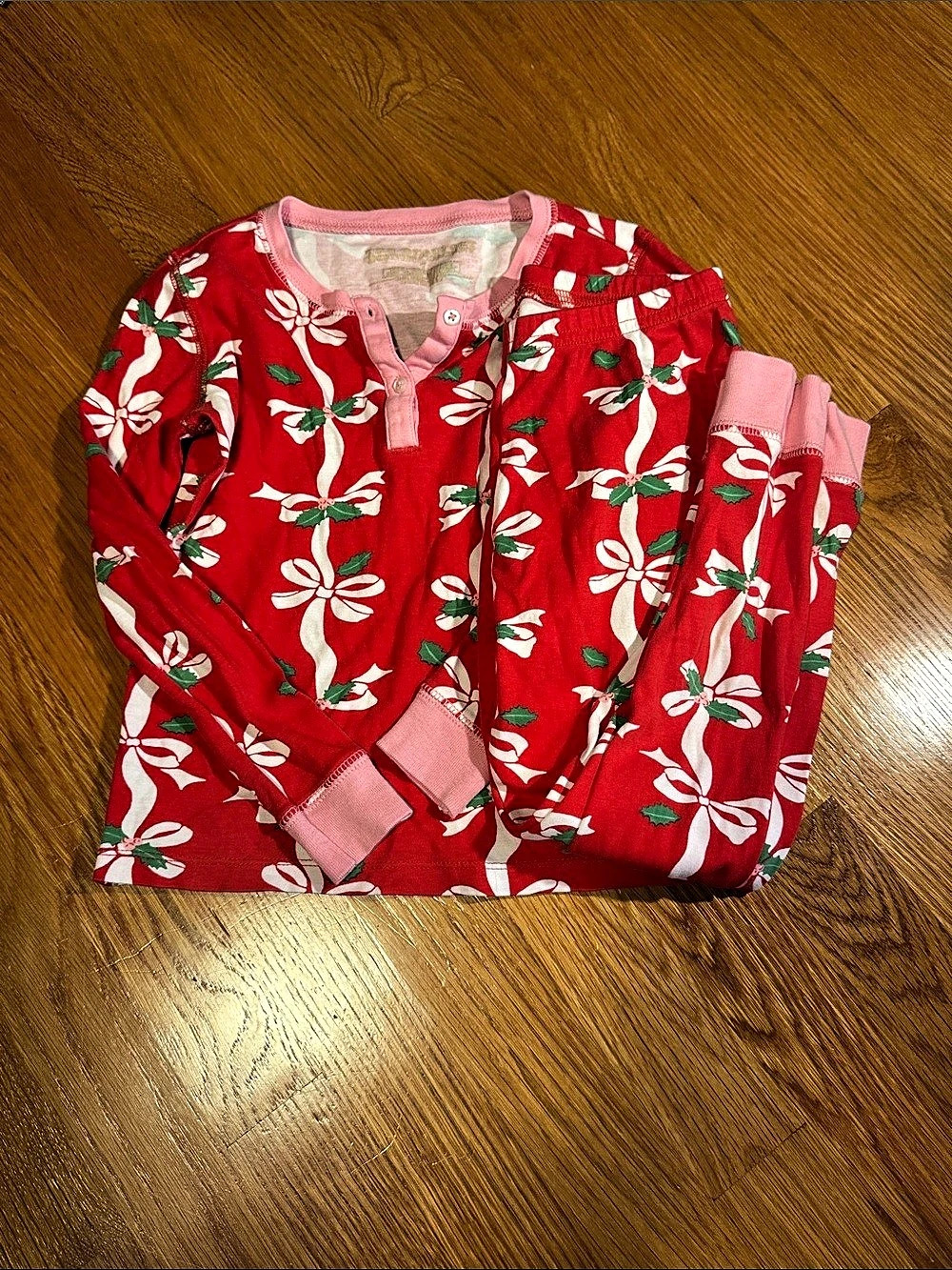 Beaufort Bonnet holly and bows Pajama Set Red & Pink Girls Size 7